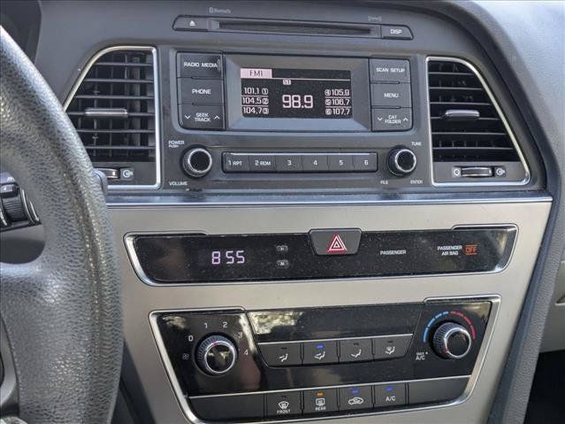 Used 2017 Hyundai Sonata SE FWD image 11