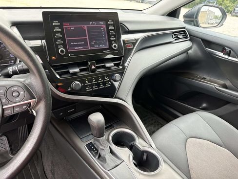 Used 2021 Toyota Camry LE FWD image 26