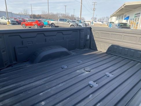 Used 2025 Chevrolet Silverado 2500 ZR2 image 11