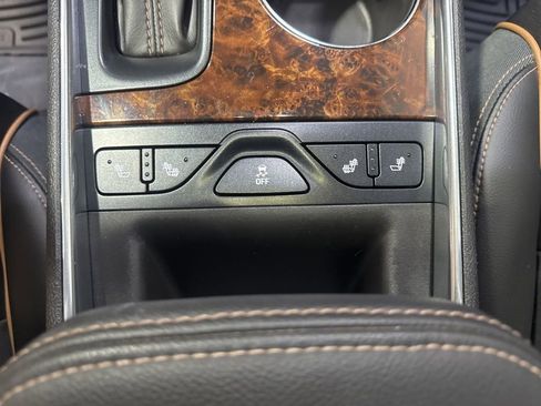 Used 2014 Chevrolet Impala LT w/ Premium Seating Package image 21