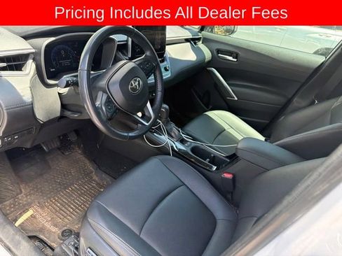 Used 2023 Toyota Corolla Cross XLE w/ Convenience Package AWD/4WD image 3