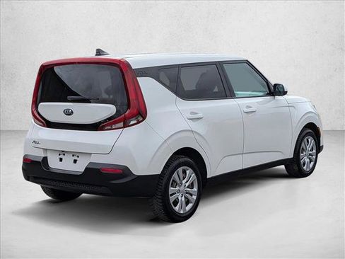 Used 2021 Kia Soul LX image 5