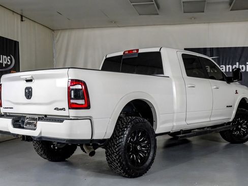 Used 2023 RAM 2500 Limited w/ Night Edition AWD/4WD image 9