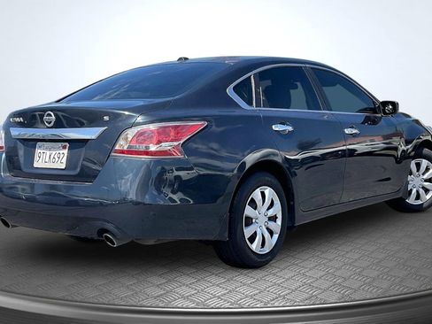 Used 2015 Nissan Altima 2.5 S w/ Power Driver Seat Package FWD image 13