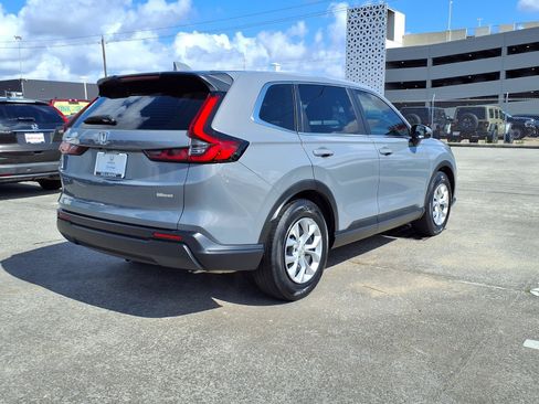 Used 2024 Honda CR-V LX image 24