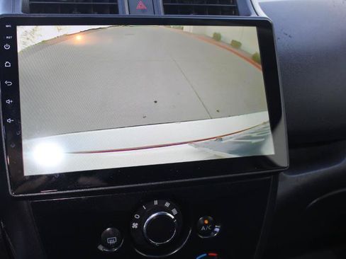 Used 2016 Nissan Versa Note SV FWD image 24