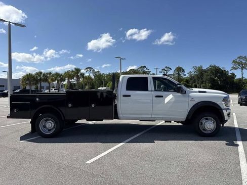 New 2026 RAM 5500 Tradesman AWD/4WD image 2