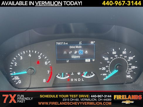Used 2022 Ford Escape SE w/ SE Sport Appearance Package image 26