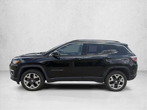 Used 2018 Jeep Compass Limited AWD/4WD image 2