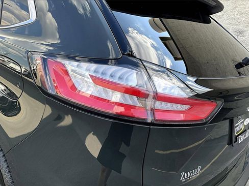 Certified 2022 Ford Edge SEL w/ Convenience Package image 28