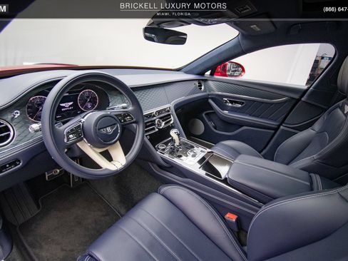 Used 2024 Bentley Flying Spur V8 AWD/4WD image 11