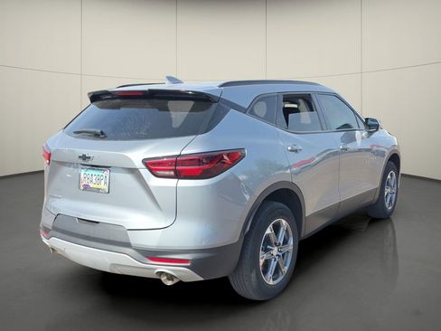 Used 2024 Chevrolet Blazer LT w/ Convenience Package FWD image 8