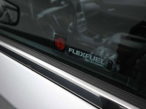 Used 2019 GMC Yukon XL SLT image 11