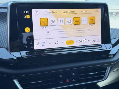 Certified 2026 Volkswagen Atlas Cross Sport SEL Premium R-Line AWD/4WD image 26