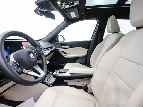 Used 2025 BMW X1 xDrive28i w/ Convenience Package image 10