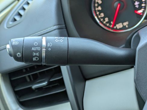 Used 2023 GMC Terrain Denali image 21