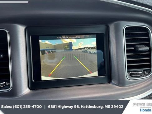 Used 2022 Dodge Charger SXT image 15