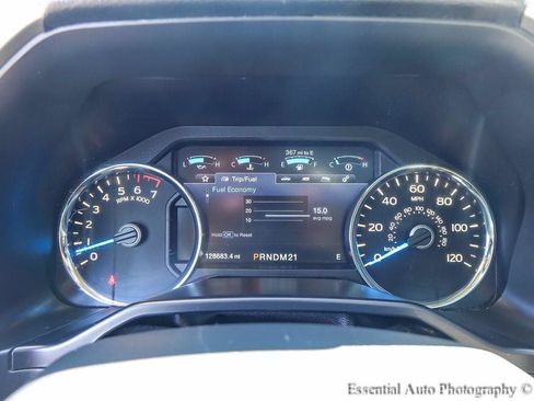 Used 2015 Ford F150 Lariat w/ Equipment Group 502A Luxury AWD/4WD image 14