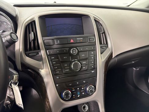 Used 2013 Buick Verano FWD image 15