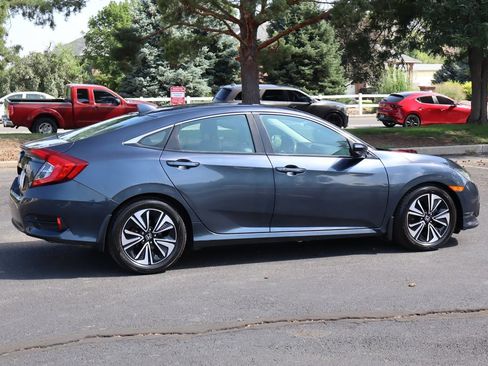 Used 2016 Honda Civic EX-T image 4