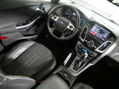 Used 2012 Ford Focus Titanium image 9