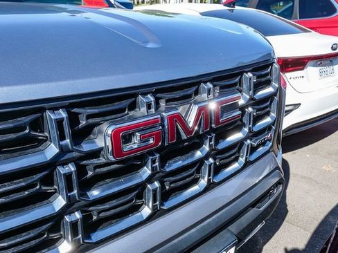 Used 2024 GMC Canyon AT4 AWD/4WD image 4