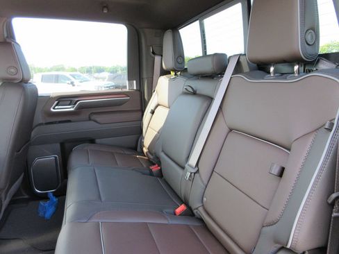 New 2026 GMC Sierra 2500 Denali AWD/4WD image 14