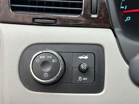 Used 2013 Chevrolet Impala LT image 21