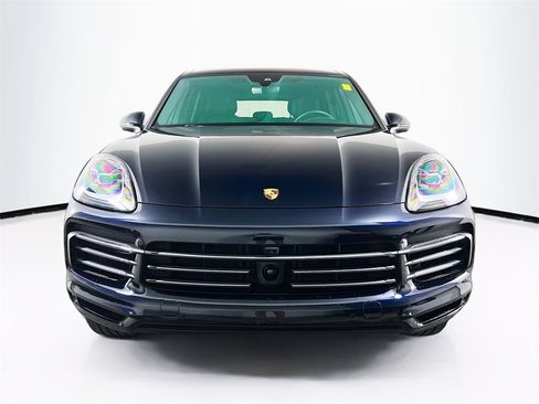 Used 2021 Porsche Cayenne S image 2