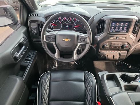Used 2022 Chevrolet Silverado 1500 Custom w/ Safety Confidence Package image 19