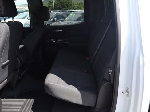 Used 2019 GMC Sierra 1500 SLE w/ SLE Value Package AWD/4WD image 13