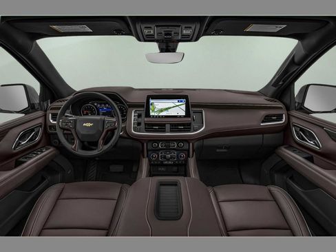 Used 2024 Chevrolet Tahoe High Country AWD/4WD image 12