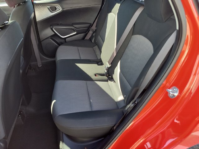 Used 2025 Kia Soul LX FWD image 23