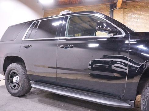 Used 2018 Chevrolet Tahoe 4WD image 9