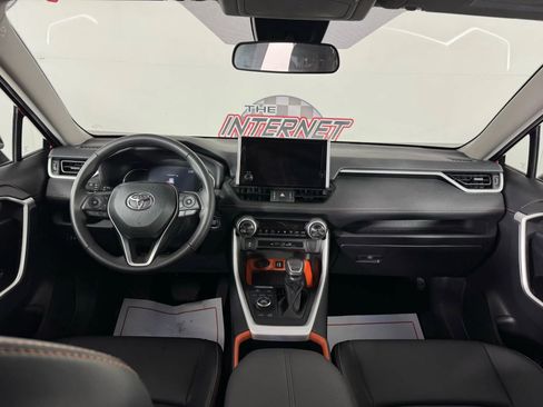 Used 2024 Toyota RAV4 Adventure image 11