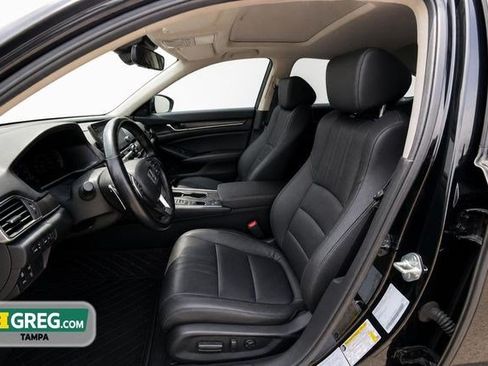 Used 2022 Honda Accord Touring image 6