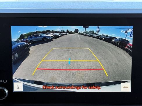 Used 2025 Toyota Tacoma TRD Off-Road AWD/4WD image 28