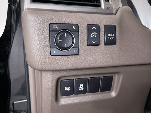 Used 2019 Lexus GX 460 Premium AWD/4WD image 29