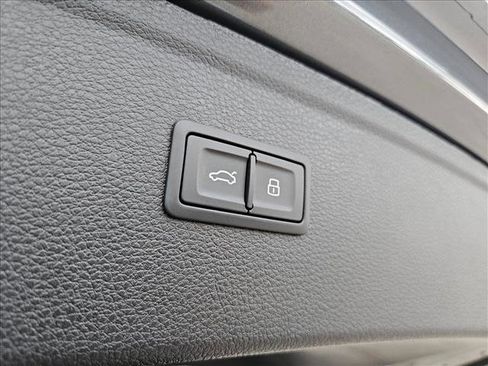 Used 2023 Audi Q5 2.0T Premium Plus w/ Premium Plus Package AWD/4WD image 25