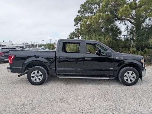 Used 2017 Ford F150 XLT image 4
