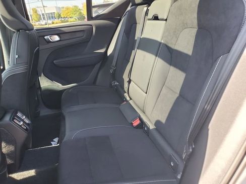 New 2026 Volvo XC40 B5 Ultra w/ Protection Package Premier image 32