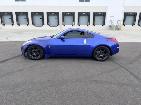 Used 2005 Nissan 350Z Enthusiast image 2