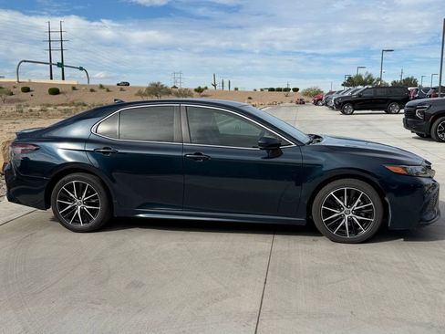 Used 2021 Toyota Camry SE image 13