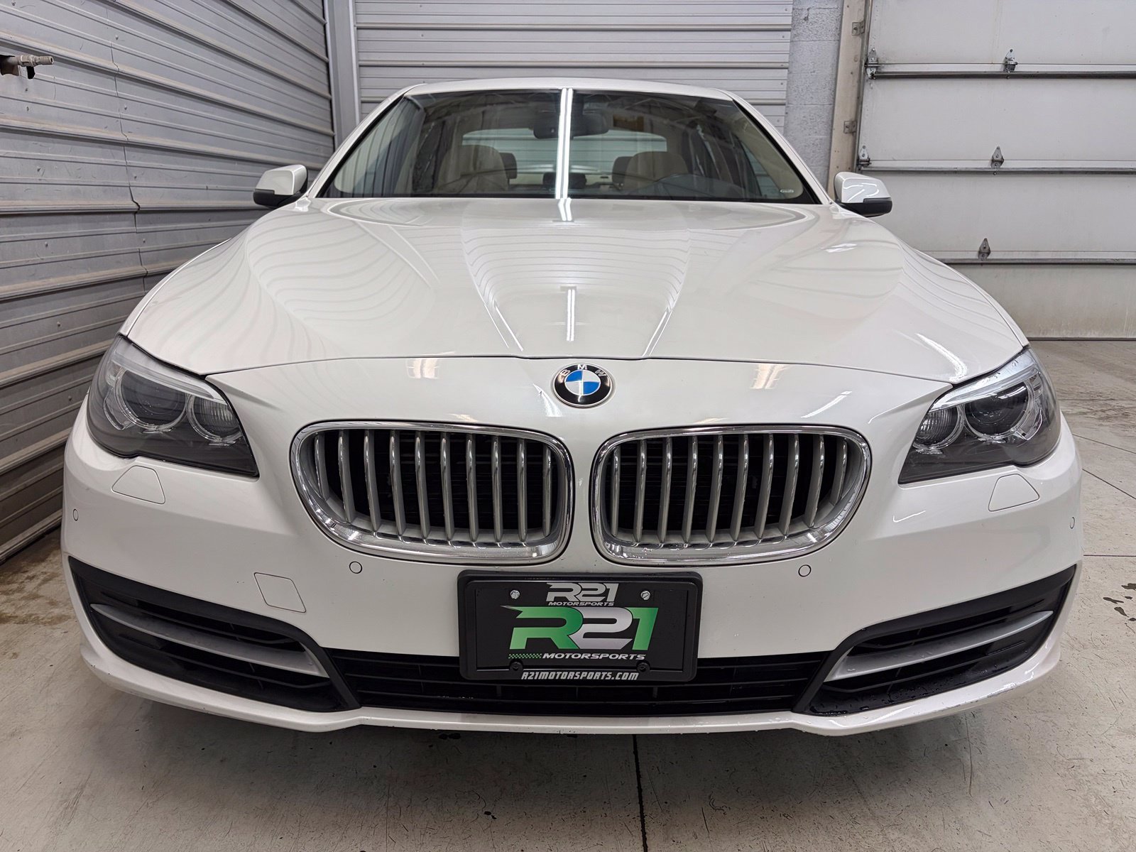 Used 2014 BMW 550i xDrive Sedan AWD/4WD image 2
