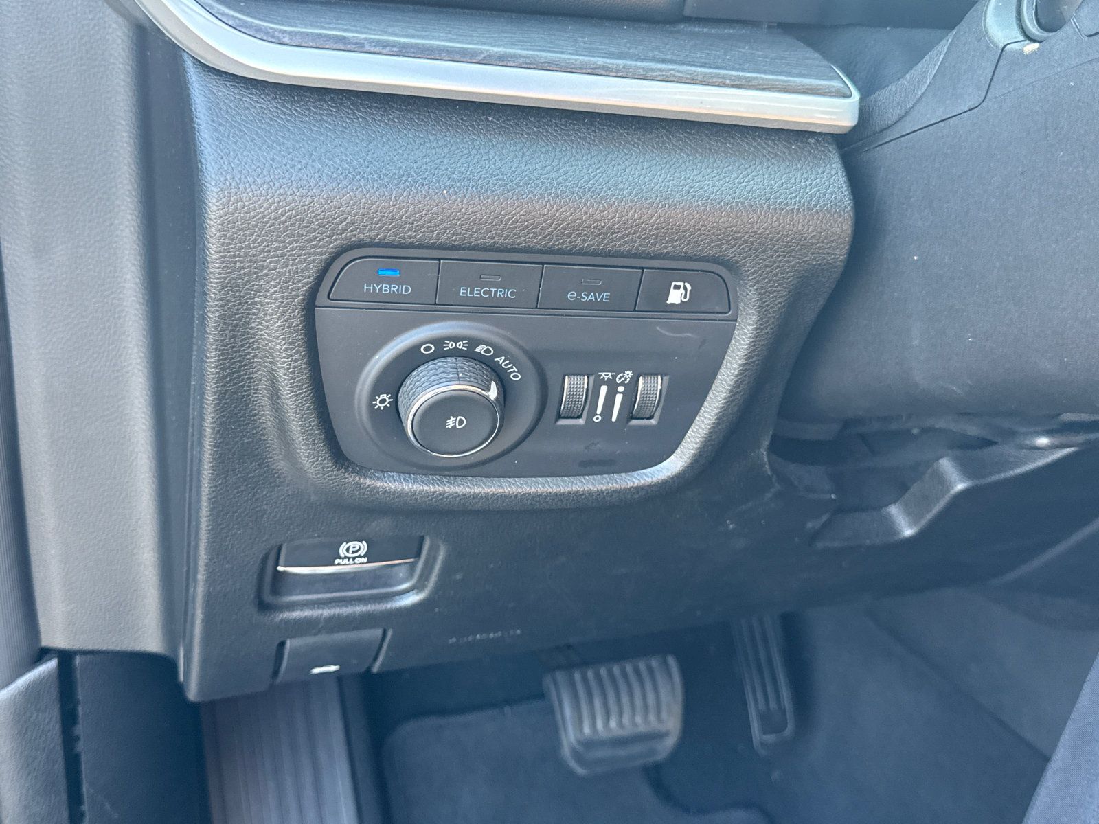 Used 2024 Jeep Grand Cherokee Limited 4xe AWD/4WD image 38
