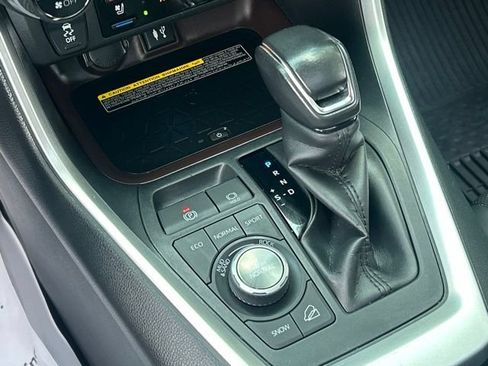Used 2019 Toyota RAV4 Limited w/ Advanced Technology Package AWD/4WD image 64