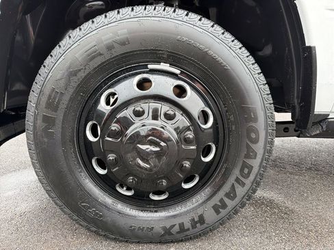 New 2026 RAM 3500 Laramie AWD/4WD image 14