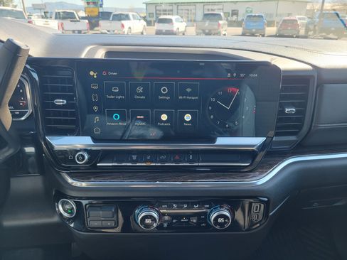 Used 2024 GMC Sierra 3500 SLE w/ SLE Convenience Package image 9