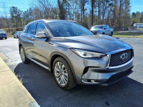 Used 2025 INFINITI QX50 Luxe image 3