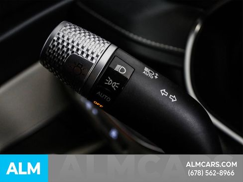 Used 2024 Genesis G80 image 29